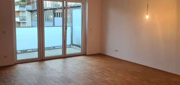 Helle, großzügige 3,5 -Zimmerwohnung mit Balkon und Blick ins Grüne