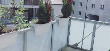 Renovierte 3-Zimmer-Wohnung mit Balkon und Einbauküche in Augsburg