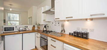 2 bed flat to rent