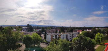 Zentrale 3 Zimmer Wohnung mit Balkon und Aufzug