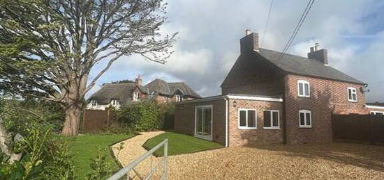 3 bedroom semi-detached house