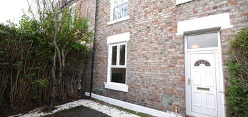 5 bed terraced house for sale