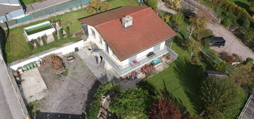 Maison sur le coteau de Bonneville  à deux pas des commodité