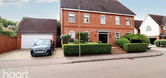 5 bedroom detached house for sale