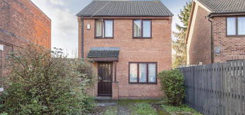 5 bedroom detached house to rent