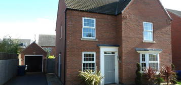 4 bed detached house for sale