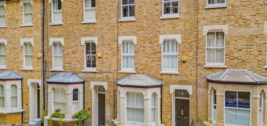 Town house for sale in Park Row, Greenwich, London SE10