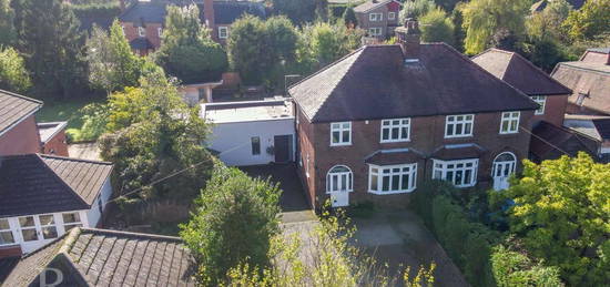 4 bed semi-detached house for sale