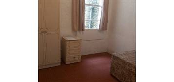 Room to rent in Babbacombe Road, Torquay TQ1