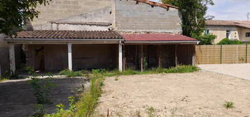 Maison à rénover CAMBLANES ET MEYNAC