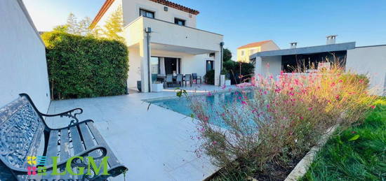 Marignane, Maison type 6 avec piscine et dépendance