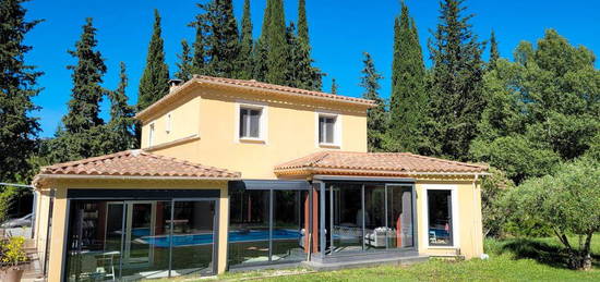 Villa 200m², 5 chambres, Piscine