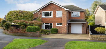 5 bed detached house for sale