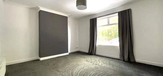 2 bedroom ground floor flat for sale