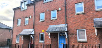 Terraced house to rent in Preston Street, Exeter EX1