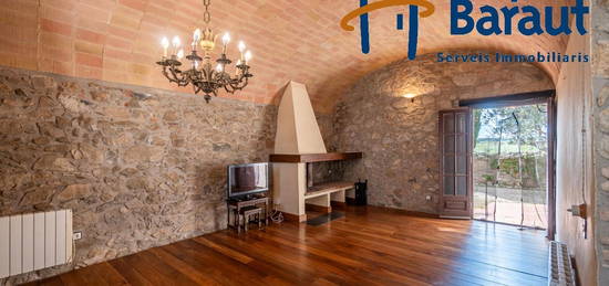 Finca rústica en venta en Carrer del Pont, Capmany