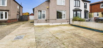 3 bed semi-detached house for sale