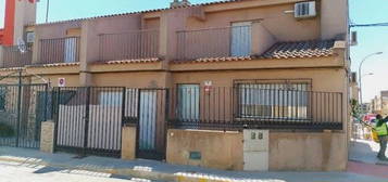 Chalet adosado en venta en calle Jorge Juan, 38