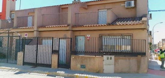 Chalet adosado en venta en calle Jorge Juan, 38