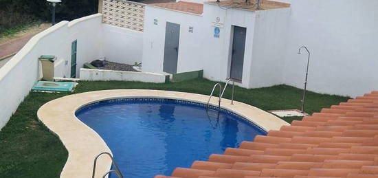 Casa adosada en venta en Alcornoque, Taraguilla- Estación