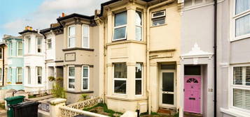 7 bedroom terraced house