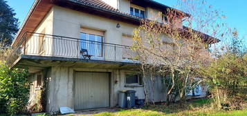 Maison  à vendre, 8 pièces, 5 chambres, 206 m²