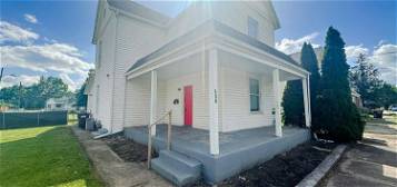 908 5th Ave, Middletown, OH 45044