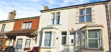 Terraced house to rent in Kingswood Road, Gillingham ME7