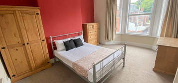 5 bed shared accommodation to rent