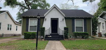 107 Westwood St, Mobile, AL 36606