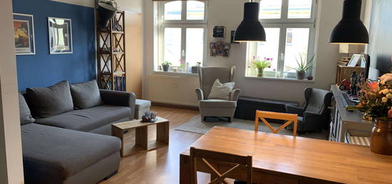 Junges Paar oder Single gesucht! 2-R-Apartment san. Altbau in zentraler Lage!