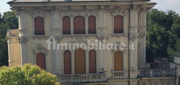 Palazzo - Edificio via dei Villini, Policlinico, Roma