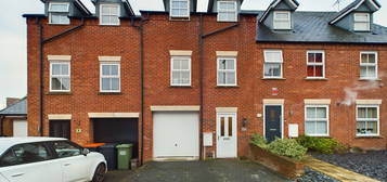 Town house for sale in Heron Road, Leighton Buzzard, Bedfordshire LU7