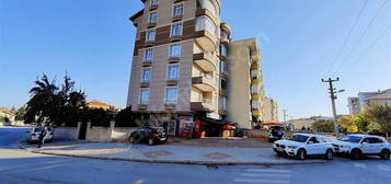 ARAKAT CADDE CEPHELİ YAPILI GENİŞ 3+1 DAİRE