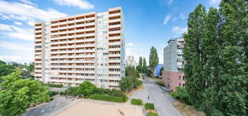 Handwerkerobjekt mit Blick auf den Tegeler See