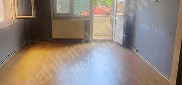 DARICA İSTASYON CADDESİNDE MARMARAYA YAKIN KİRALIK 1+1 DAİRE