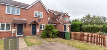 2 bed semi-detached house for sale