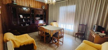 Chalet pareado en venta en calle Talavera