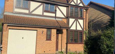 5 bedroom detached house