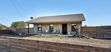 1405 W  Sacramento St, Marfa, TX 79843