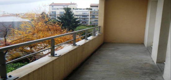 Location appartement 3 pièces 65 m²