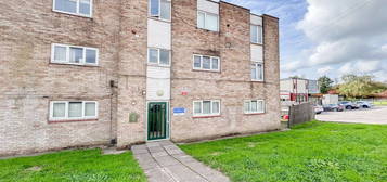 2 bed flat for sale