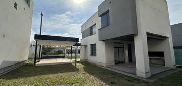 Casa en Alquiler