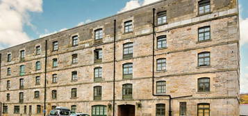 1 bedroom ground floor flat for sale