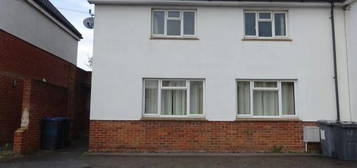 3 bedroom semi-detached house to rent