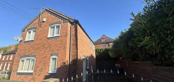 3 bedroom detached house