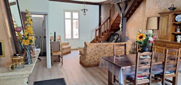 Maison à vendre, 6 pièces, 2 chambres, – m²