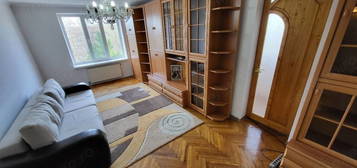 Apartament 3 camere zona Piata Victoriei