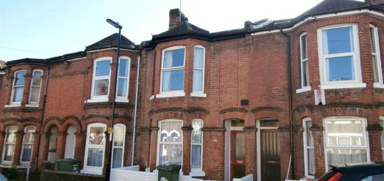 5 bedroom terraced house