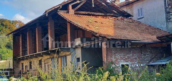 Cascina via Carlo Antibo, Centro, Briga Novarese